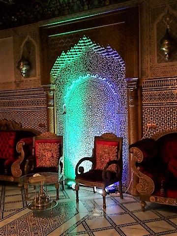 In der Eingangshalle Salam Riads in Fes