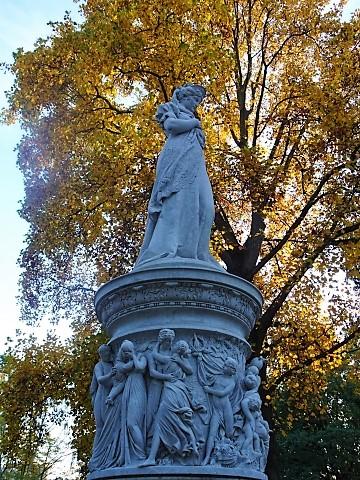 Königin Luise Denkmal im Berliner Tiergarten