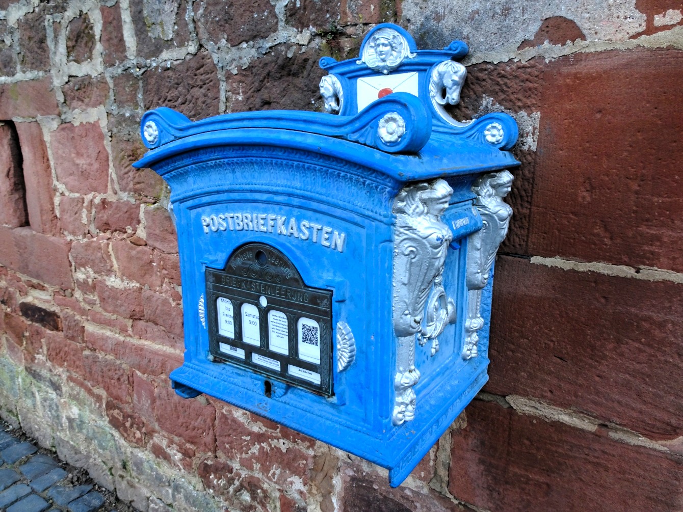 Letzte(r) Post & das zweitausendsiebenhundertsiebenundneunzigste Gedicht