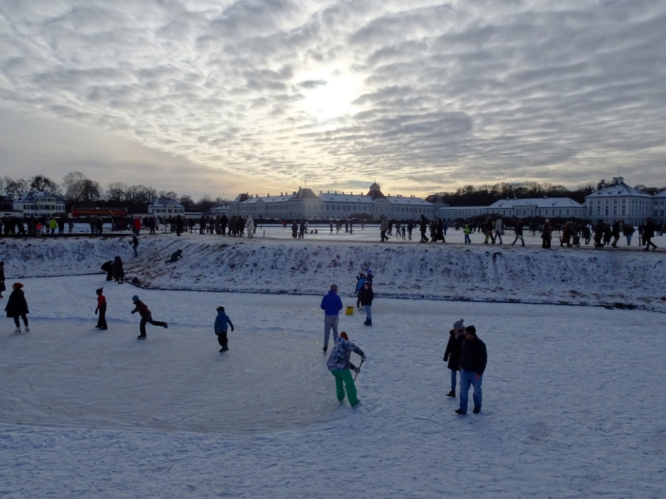 Tragfähig & das zweitausendachthundertfünfte Gedicht