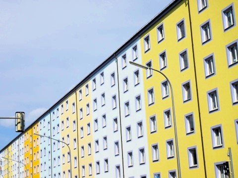 Ikonische Häuserreihe in der Lothstraße in der Maxvorstadt