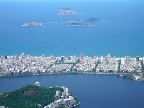 Blick vom Corcovado auf Ipanema Beach und Lagoa Rodrigo de Freitas