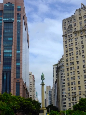 Die Statue von Visconde de Mauá am Plaza dos Museus in Rio de Janeiro