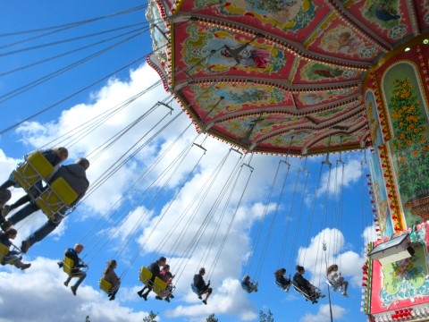 Das Wellenflug-Kettenkarussell auf der Wiesn