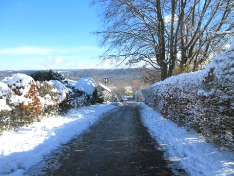 Weg zum Ickinger Friedhof