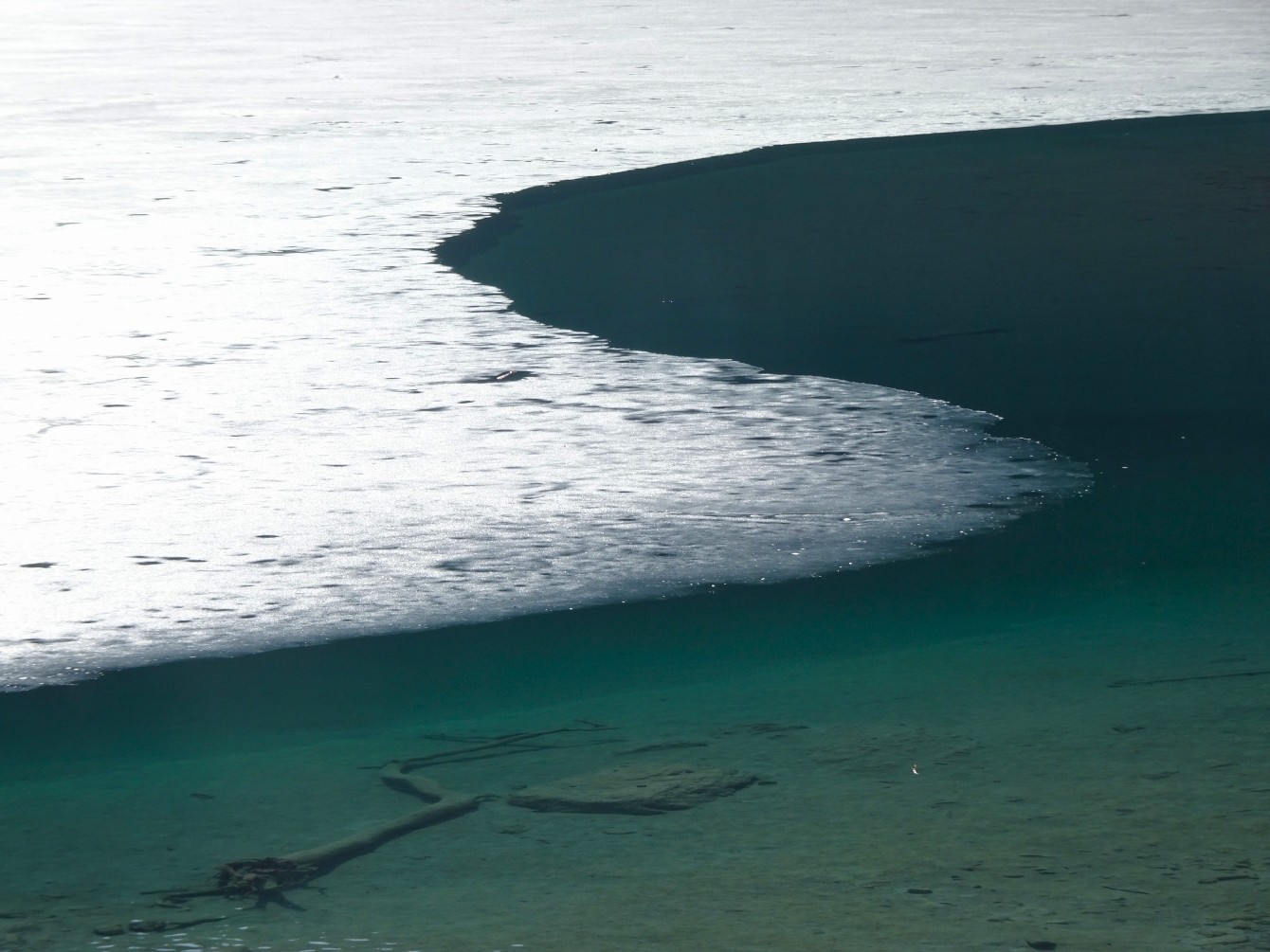 Eibseeufer im Frühling & das zweitausendachthundertfünfundvierzigste Gedicht