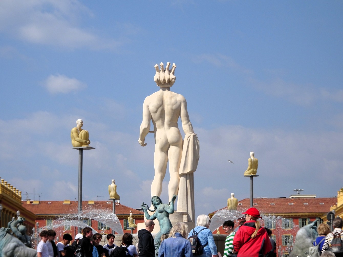Apollo Statue & das zweitausendachthundertachtundfünfzigste Gedicht