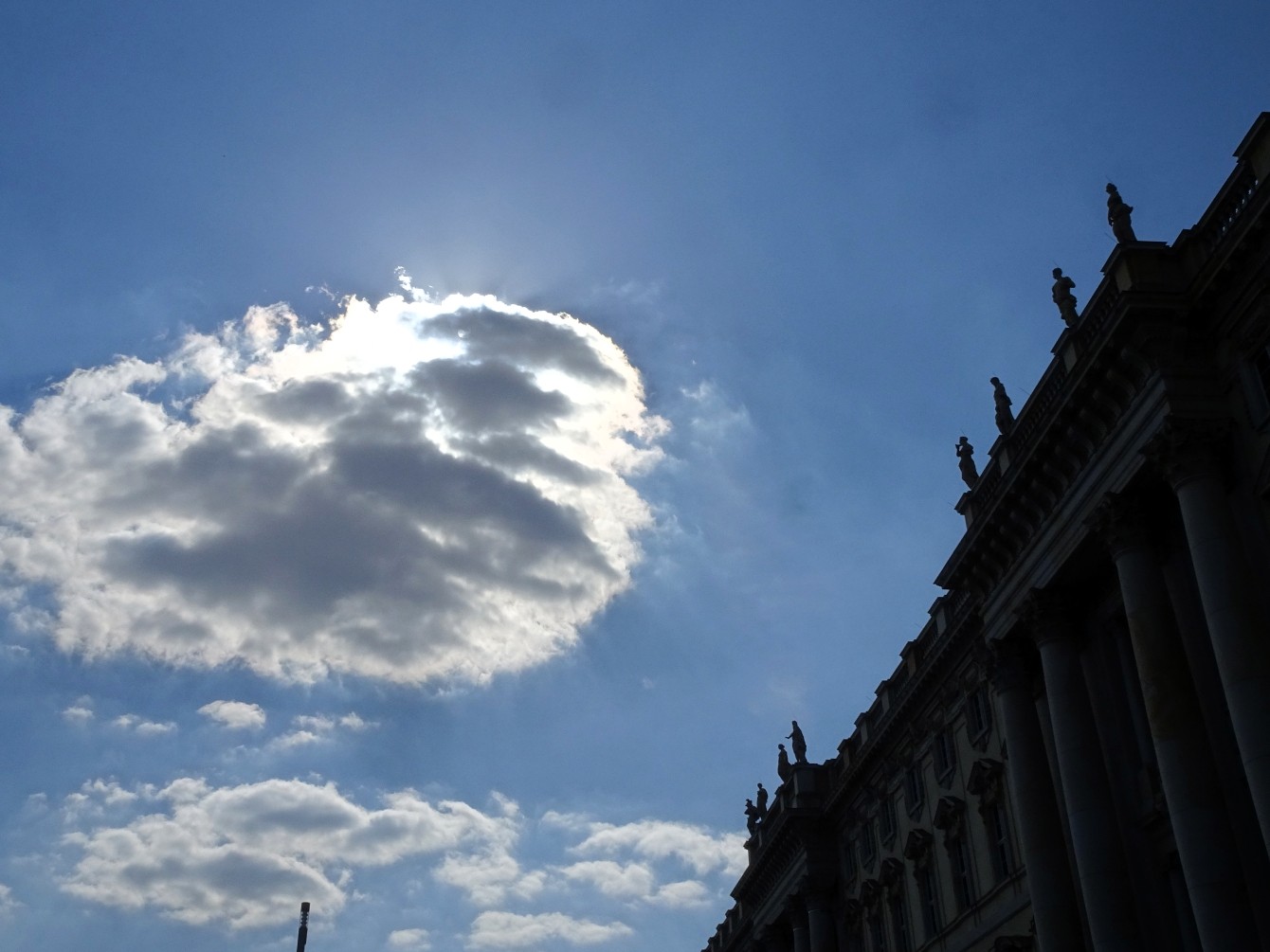 Stadtschlossdach & das zweitausendachthundertneunundsiebzigste Gedicht