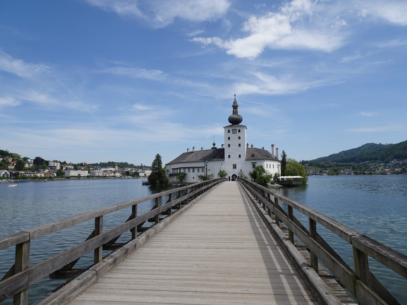 Seeschloss Ort & das zweitausendachthundertachtundachtzigste Gedicht